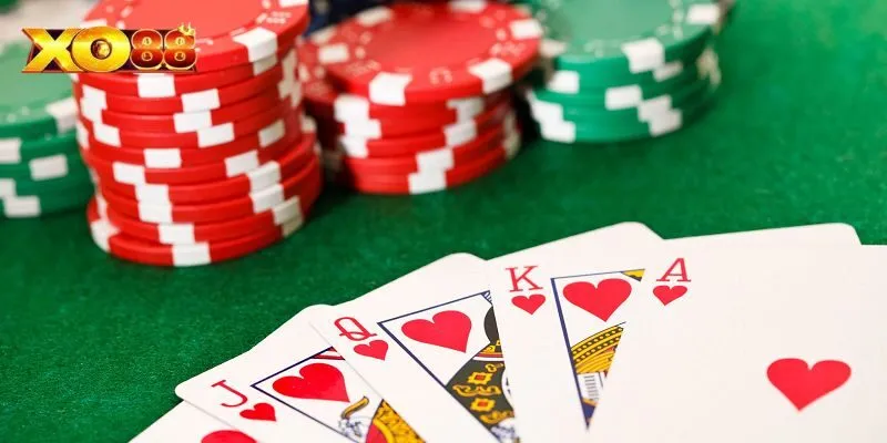 Poker 5 lá khó chơi không?